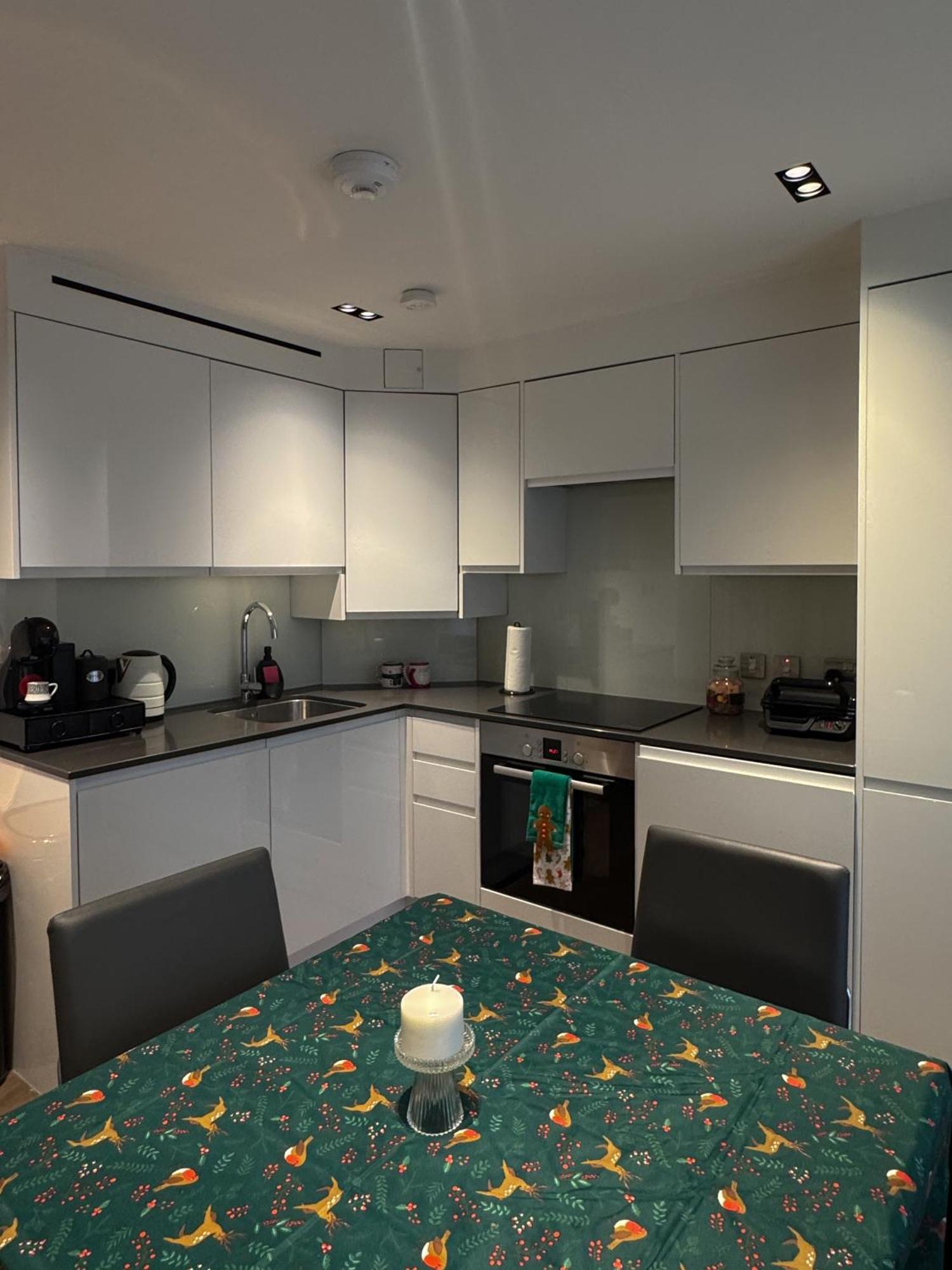 Mayfair 2 Beds Flat Near Bond Street, Opposite Selfridges On Oxford Street ロンドン エクステリア 写真